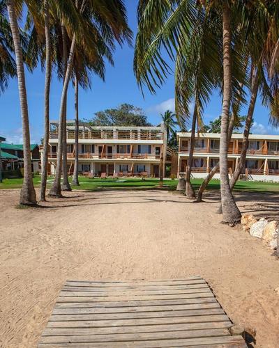 Pelican Beach Resort