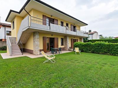 Nice Holiday Apartment near Lazise