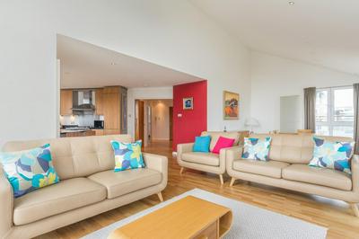 403 Penthouse Eccezionale nel Vivace Leith con Parcheggio Sicuro, Foto 2