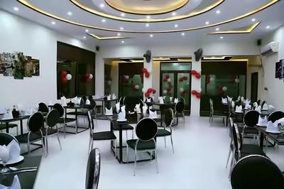 Red Onion Hotel & Restaurant