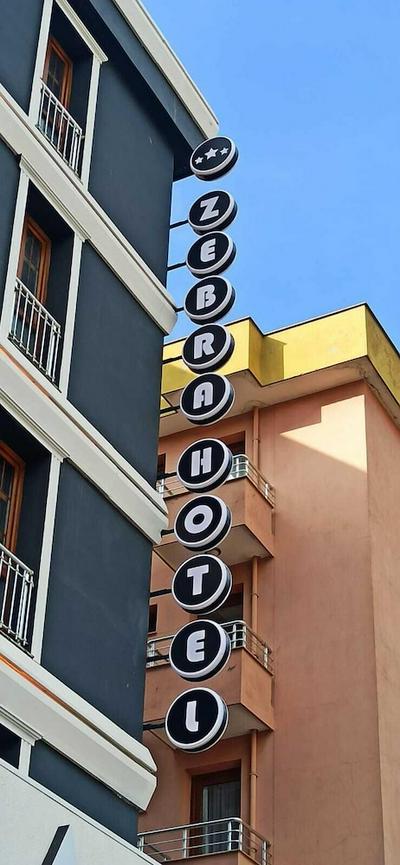 ZEBRA OTEL BUCA