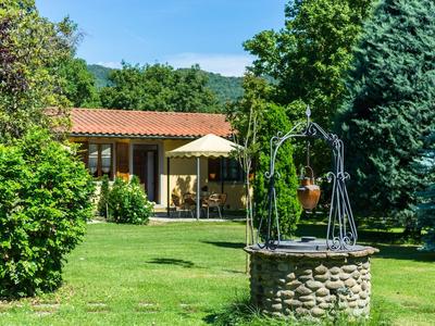 Farmhouse in Tuscany With Panoramic Pool