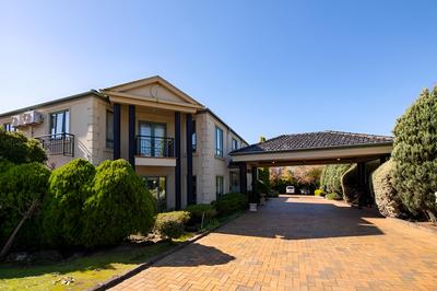 Gateway on Monash Boutique Hotel