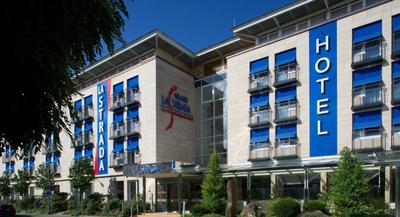 La Strada Hotel