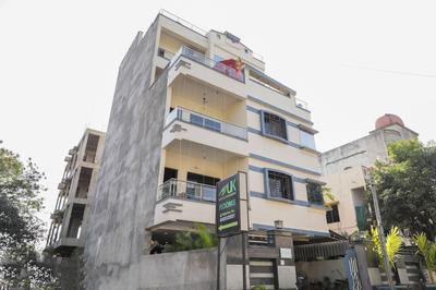 OYO 28089 Uk Service Apartment