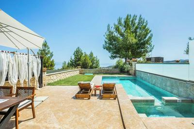 Sunny Spa Villa