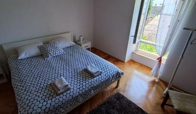 Luxury apartment Ivone with balcony