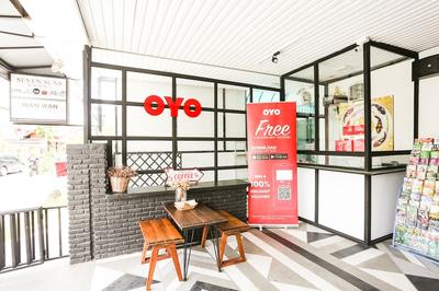 OYO 304 Seven Suns Residence