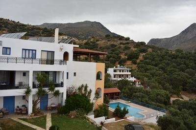 Panorama Studios and Apartments