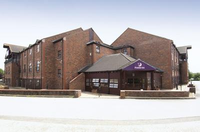 Premier Inn Milton Keynes Sw - Furzton Lake