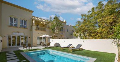 LUX The Serene Springs Villa 2