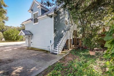 313 New Street 1 Bedroom Apts by RedAwning