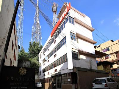 OYO 8736 Hotel Pratham International