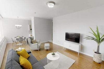 Cozy Condo the Heart of Uptown 2-bed Coffee tea