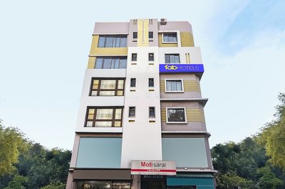 Fabhotel Motisarai