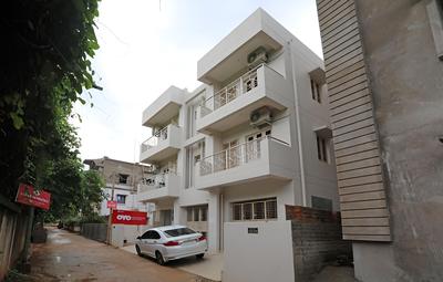 OYO 15084 Sai Lotus Residency