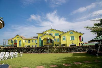 Sheilas Executive Hotel & Lodge