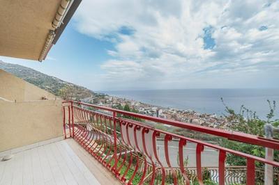 Bright and Panoramic Two-room Apartment