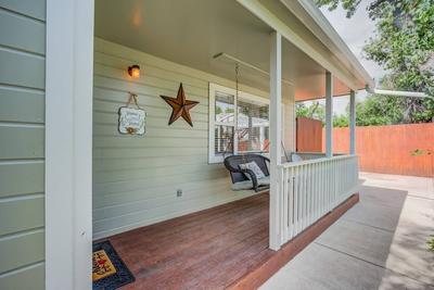 3 Bedroom Downtown with Firepit