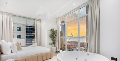 LUX  The Sky Dubai Eye View Suite