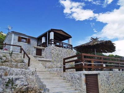 Robinson House "blue Stone" With Swimming Pool