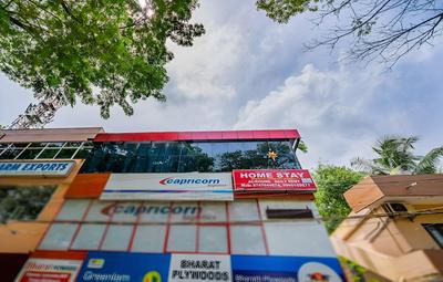 OYO 14757 Home Charming 2BHK Kundanoor