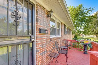 4 Mi to Dtwn: Home w/ Fenced Yard in Portsmouth!