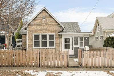 Charming 2 Bedroom with in Home Gym