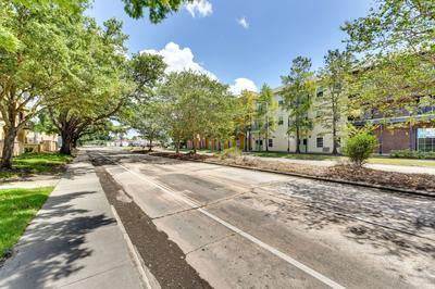 Lovely Baton Rouge Condo ~ 1 Mi to LSU