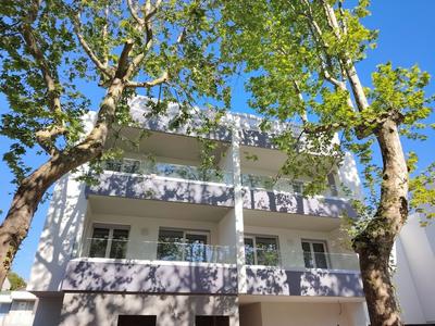 Modern Flat for 5 Guests With Private Fenced Garden