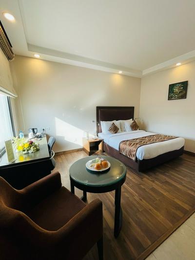 Vibe By The Lalit Traveller