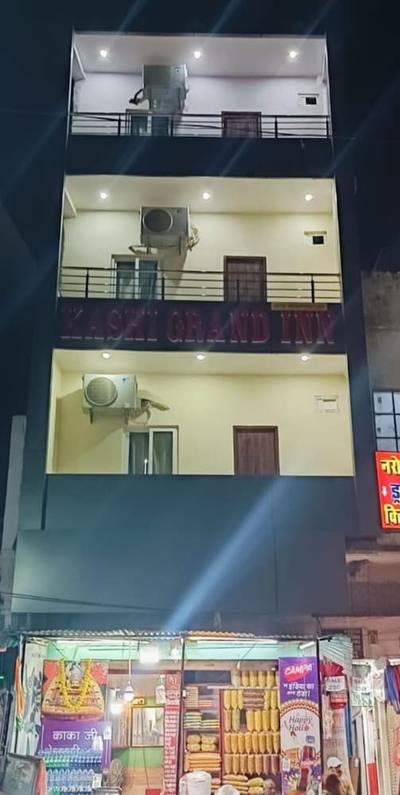 Goroomgo Kashi Grand Inn Varanasi