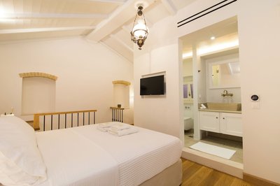 Il Sogno by Corfuescapes