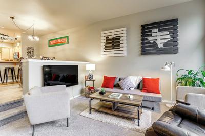 Walk to Mcmenamins Edgefield: Inviting Townhome!