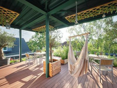 PHIL & MAX Hotel & Apartments  Airport