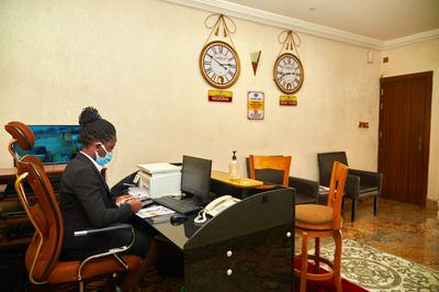 Royalty Economy Lodge