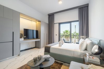 Modern and Stunning Studio in MAG 910 MBR City