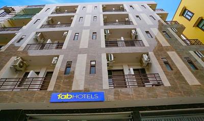 FabHotel New Silver Crown