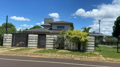 Casa Ampla piscina para ate 16 hospede