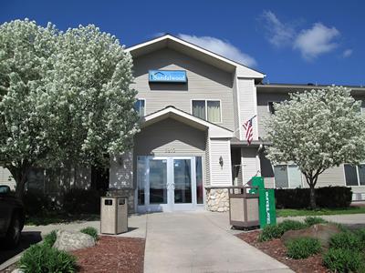 Sandalwood Studios & Suites