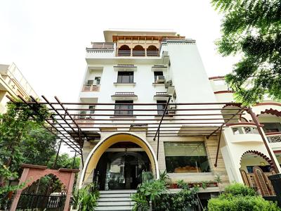 OYO 22833 Laalmati Castle