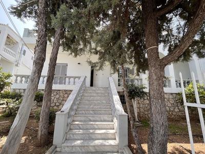 The Elegant Summer House