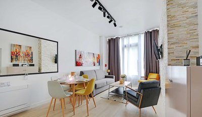 Intimate Flat w/ A/C & Jacuzzi - 2br/6p Montmartre