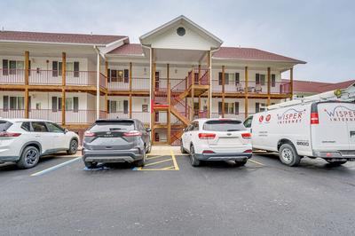 'lake It Easy' Waterfront Ozarks Condo w/ Balcony!