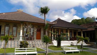 Segara Hotel and Restaurant