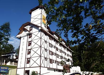Holz Hotel