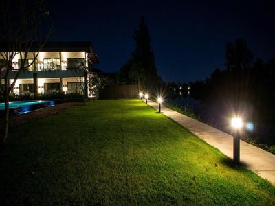 Naraya Riverside Resort