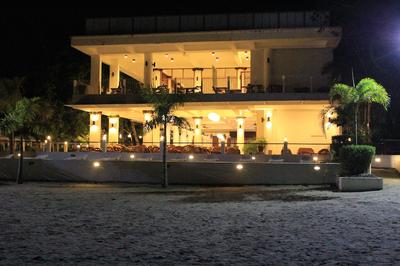 Laiya White Cove Beach Resort