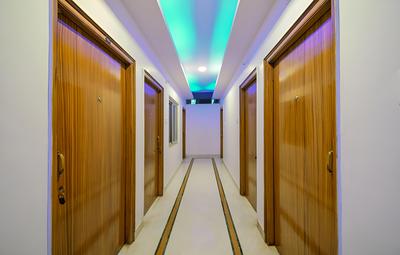 OYO 18671 Ashirwad Palace Hotel