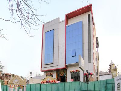 OYO 13932 Hotel Pushpanjali
